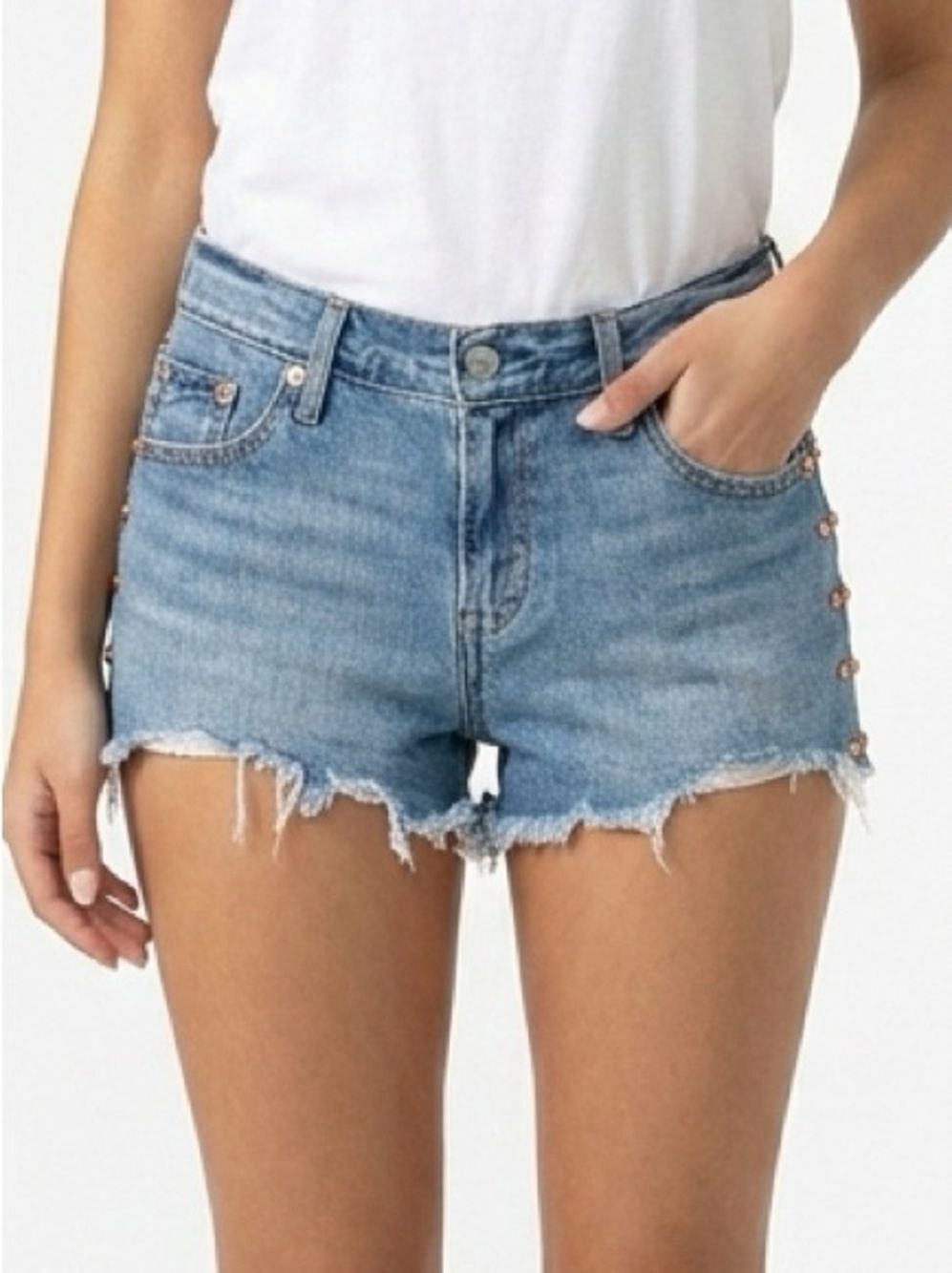LEVI’S | Studded Medium Wash Cutoff Wedgie Style Short Women’s Waist Size 29